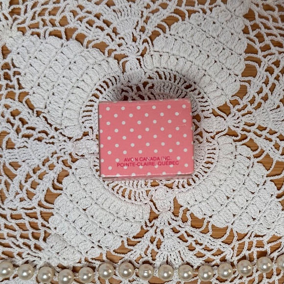 Avon Daisy Rainbow Convertible Earrings – Original Box - Picture 2 of 4